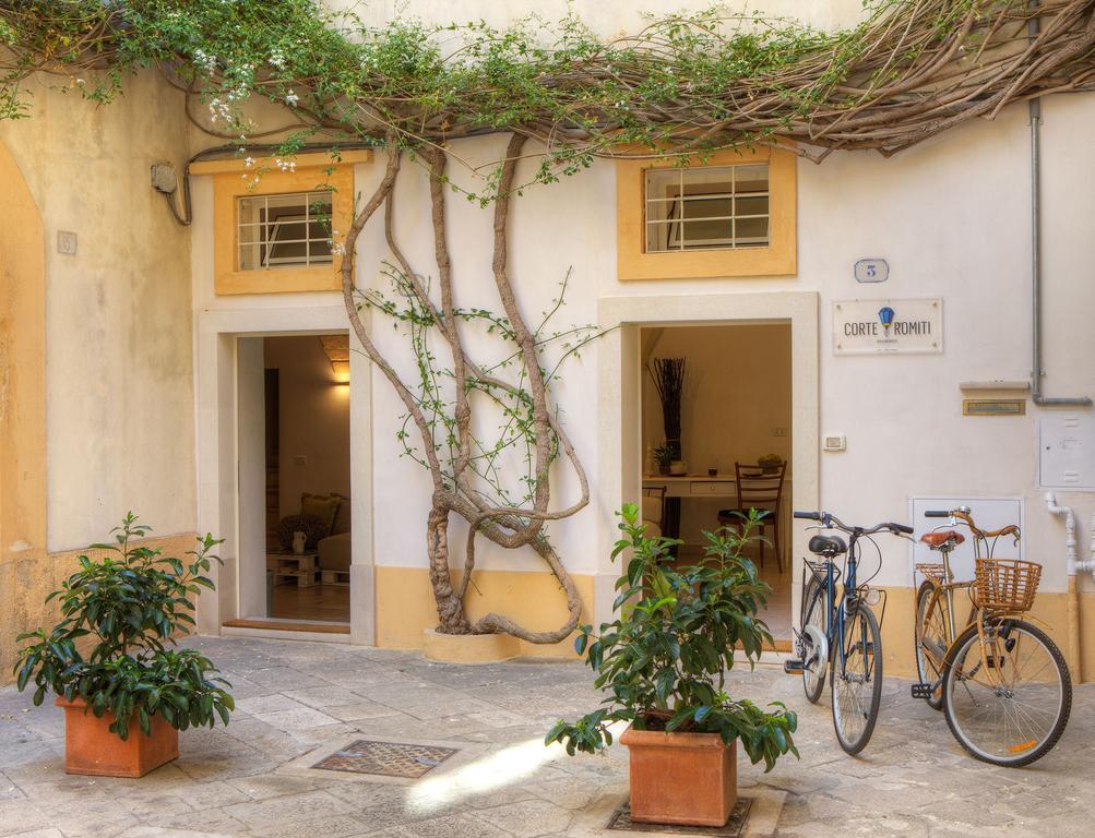 Corte Dei Romiti Apartment - Lecce Selection الغرفة الصورة